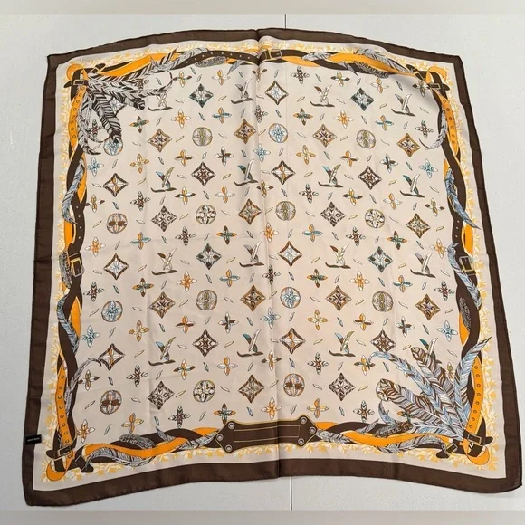 VINTAGE | Classic, square scarf - Picture 2 of 14